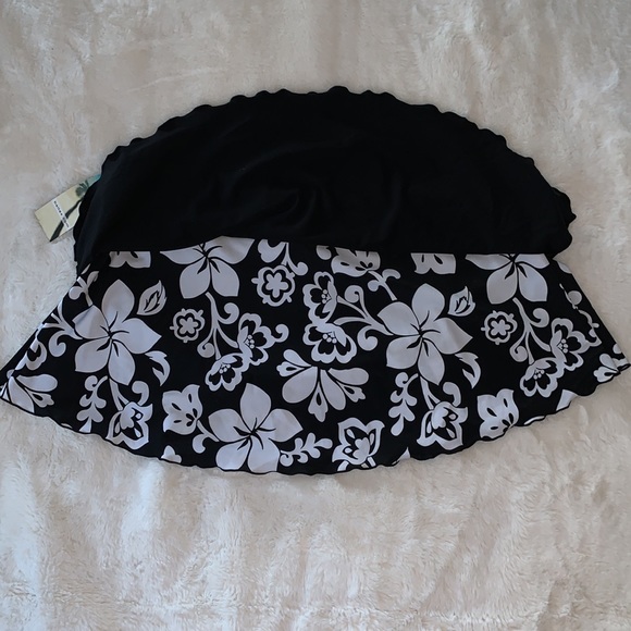 Swim Skirt (No Panty) - Picture 4 of 6